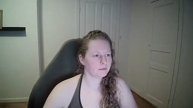 Girlnina-1995 online show from March 17, 2025, 11:42 am