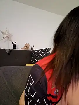 AryaSummersReal online show from April 19, 2026, 8:13 am