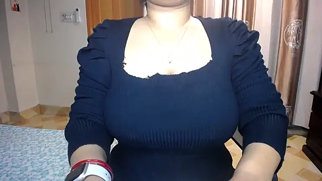 lady maeda  online show from October 10, 2025, 5:23 pm