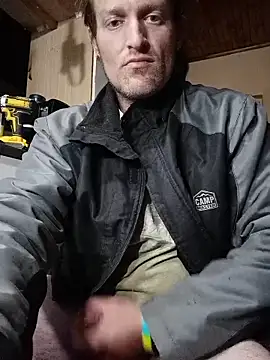 Snapshot of the-billy-blue chatting on June 6, 2026, 11:53 pm the-billy-blue online show from June 6, 2026, 11:53 pm