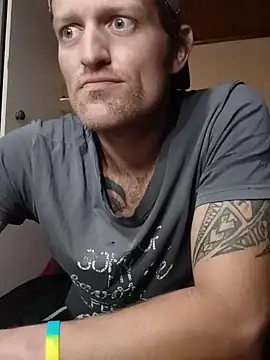 Snapshot of the-billy-blue chatting on June 8, 2026, 12:36 am the-billy-blue online show from June 8, 2026, 12:36 am
