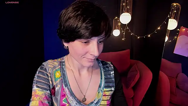 LorenDaze online show from January 28, 2025, 1:49 pm