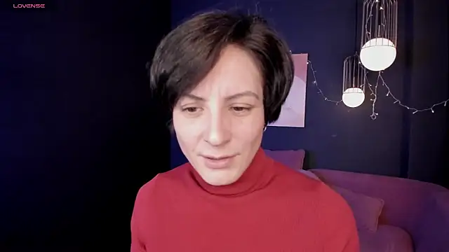 LorenDaze online show from February 19, 2025, 2:01 pm