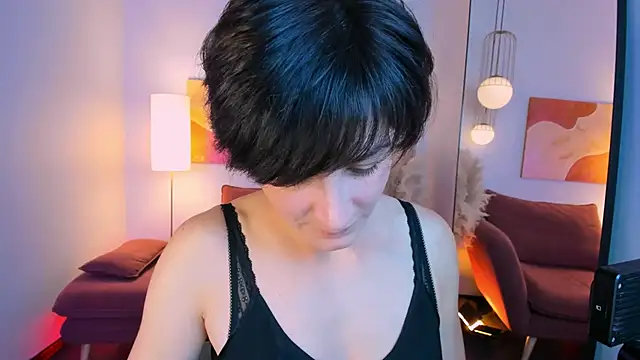 LorenDaze online show from October 15, 2025, 2:28 pm