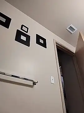 eatmeplease44 online show from February 13, 2026, 8:16 pm