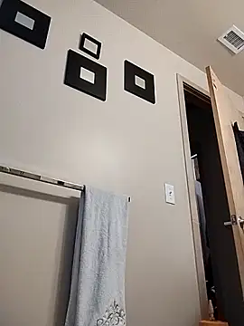 eatmeplease44 online show from February 16, 2026, 6:59 pm