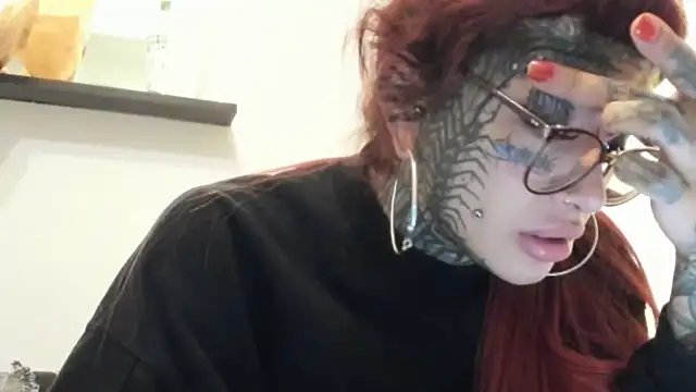 tamarapervert online show from November 15, 2025, 10:26 pm