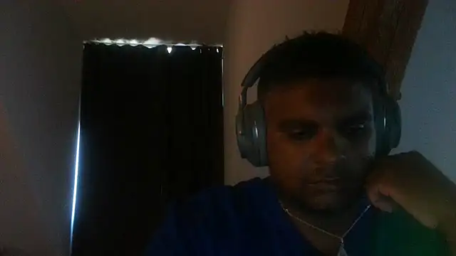 Snapshot of Bandusrilankasexymen chatting on July 12, 2026, 3:58 pm Bandusrilankasexymen online show from July 12, 2026, 3:58 pm