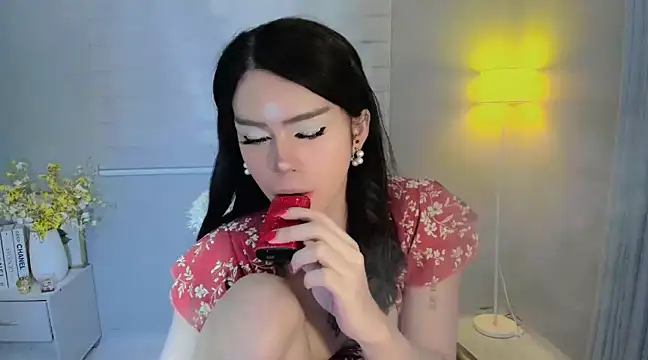 Patricia fox online show from December 12, 2024, 2:37 am