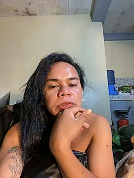 sweetyula online show from May 1, 2026, 1:48 pm
