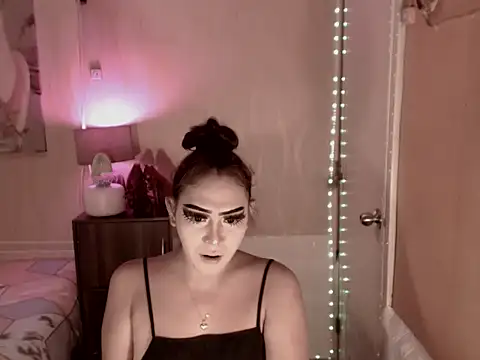 Biancafoxie online show from September 13, 2025, 8:14 am