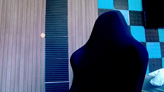 karo123421 online show from March 19, 2025, 12:34 pm