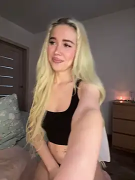 xDinnax online show from February 28, 2025, 7:15 am