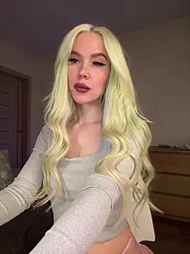 xDinnax online show from September 14, 2025, 7:35 pm