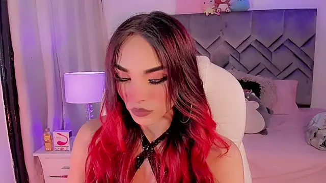 LeyXandrabraz online show from February 18, 2025, 8:14 pm