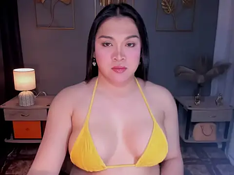 MaxeneCullens online show from September 24, 2025, 4:49 am