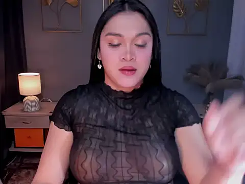 MaxeneCullens online show from September 30, 2025, 2:49 am