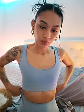 Leaberry online show from March 5, 2026, 1:29 pm