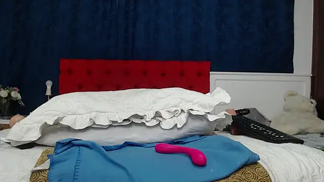 Snapshot of LADYSLAVEXXX chatting on December 6, 2024, 1:07 am LADYSLAVEXXX online show from December 6, 2024, 1:07 am