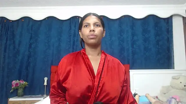 Snapshot of LADYSLAVEXXX chatting on January 31, 2025, 10:52 pm LADYSLAVEXXX online show from January 31, 2025, 10:52 pm