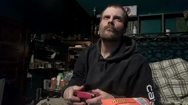 charactrzero online show from April 21, 2026, 2:51 am