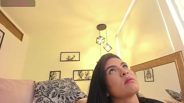 Veronicalanx1 online show from March 4, 2025, 1:06 pm