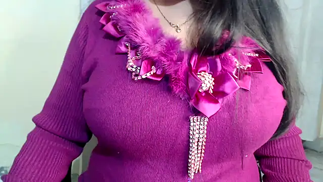 Snapshot of HOT_CHILLY chatting on February 22, 2025, 6:41 pm HOT CHILLY online show from February 22, 2025, 6:41 pm