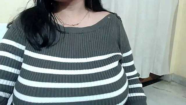 Snapshot of HOT_CHILLY chatting on November 17, 2025, 7:41 pm HOT CHILLY online show from November 17, 2025, 7:41 pm