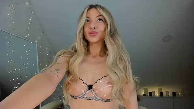 Maya Goddess online show from April 4, 2026, 12:31 am