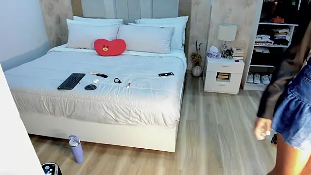 stefializon online show from March 27, 2026, 12:27 am