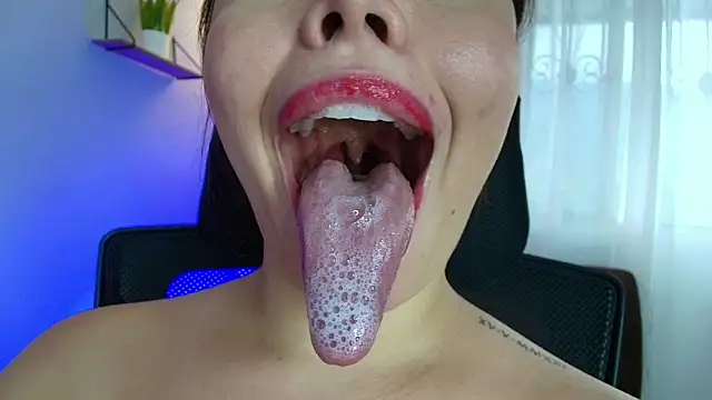 lisbet21x online show from March 11, 2025, 10:09 pm