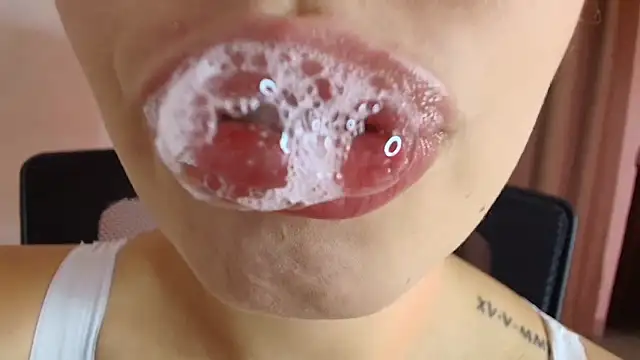 lisbet21x online show from March 6, 2026, 11:01 pm