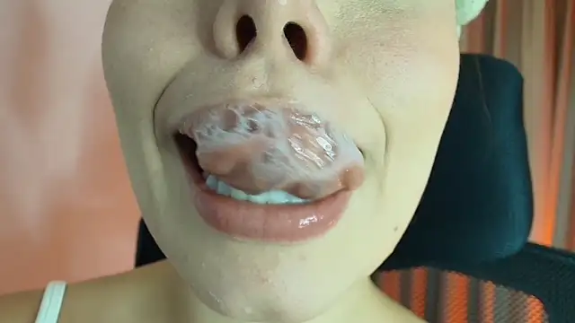 lisbet21x online show from April 21, 2026, 10:12 pm