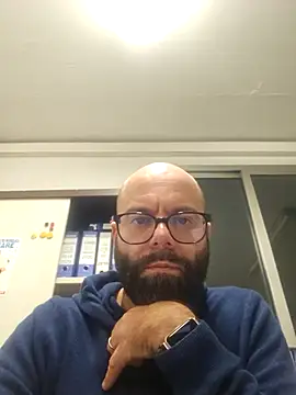 Dolceporco19 online show from December 17, 2025, 4:13 pm