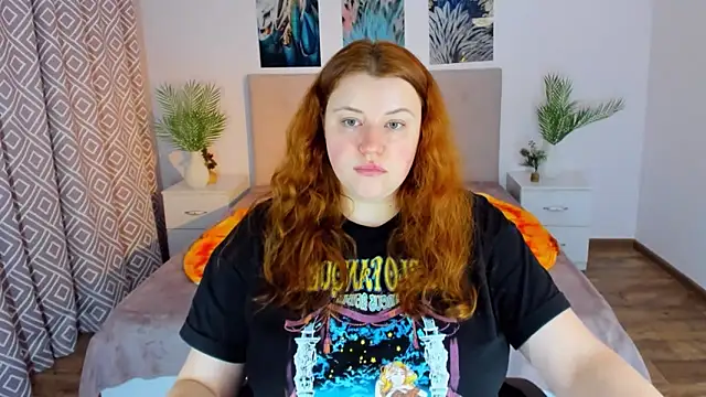 PolinaSalvatore online show from January 13, 2025, 5:02 pm