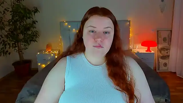 PolinaSalvatore online show from February 6, 2026, 8:23 pm