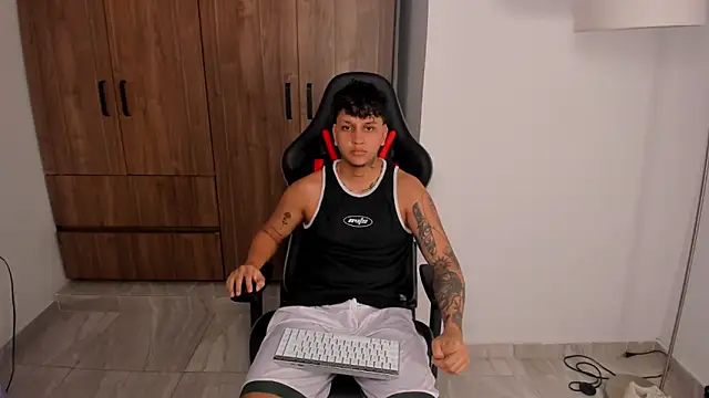 Jake simons online show from September 24, 2025, 9:23 am