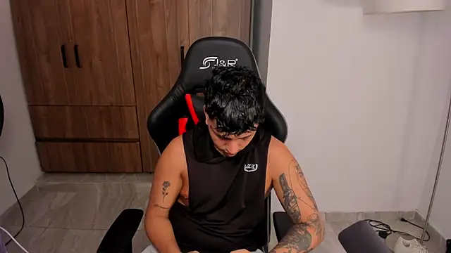 Jake simons online show from September 28, 2025, 2:28 am