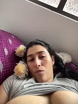 andreaisis2 online show from October 9, 2025, 9:02 pm