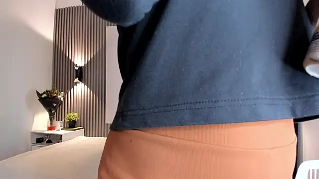 Zafiiraa online show from October 29, 2025, 12:18 pm