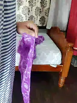 Indian desi wife online show from December 19, 2024, 4:56 am