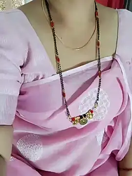 Indian desi wife online show from December 25, 2024, 5:26 am