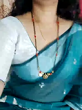 Indian desi wife online show from December 28, 2024, 2:54 am
