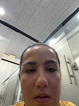 Alexxandra 12 online show from May 14, 2026, 5:09 pm