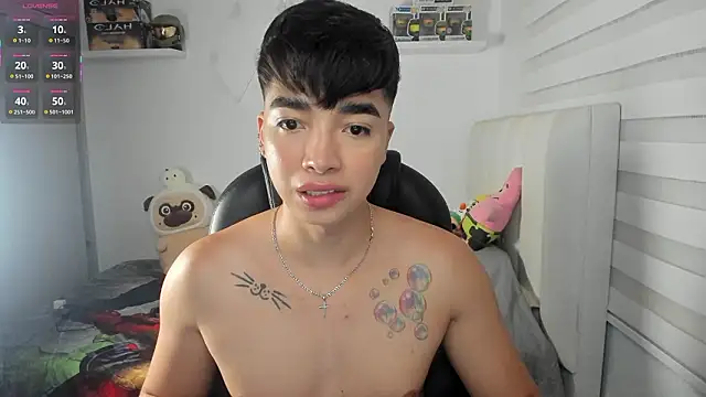 santy7v7 online show from February 10, 2026, 1:37 pm