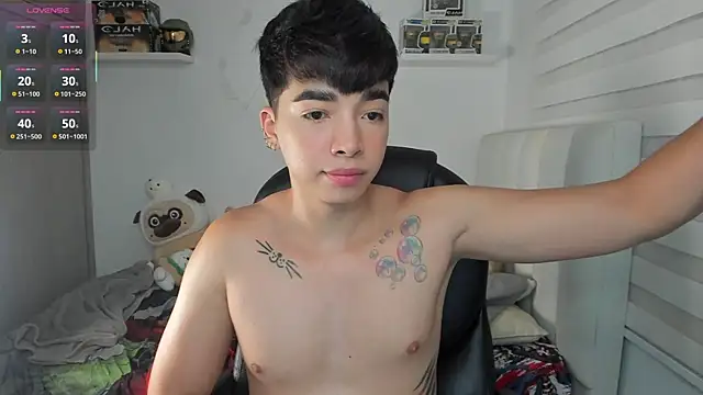 santy7v7 online show from April 19, 2026, 1:32 pm