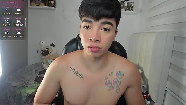 santy7v7 online show from April 21, 2026, 1:39 pm