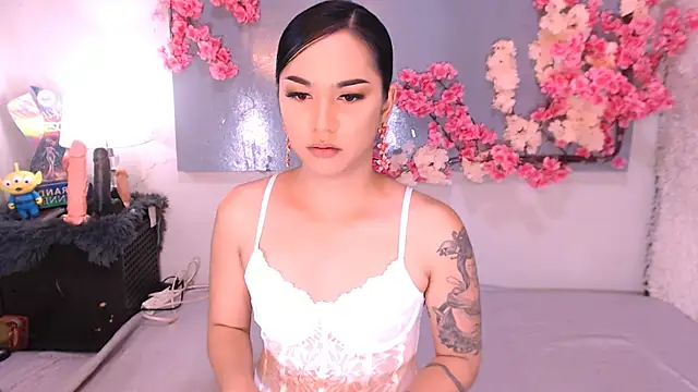 Oriental Tiara online show from October 7, 2025, 12:24 pm