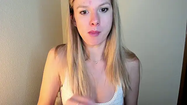 Annloveyou online show from January 12, 2025, 10:43 pm