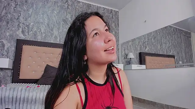 Lia sarahi online show from November 20, 2025, 11:43 am